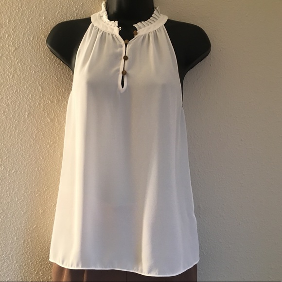 ⭐️4/$20⭐️ Off White Express Sleeveless Top - Picture 1 of 6